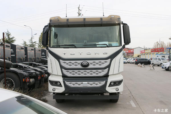 宇通重卡郑州深澜 350kWh 功率400kW