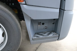奔驰Actros(国产)&nbsp;牵引车外观                                                图片