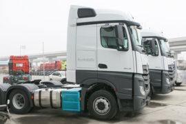奔驰Actros(国产)&nbsp;牵引车外观                                                图片