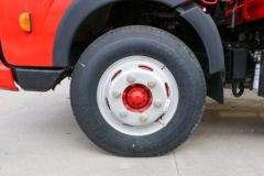 东风 多利卡D6-N 锐能版 140马力 4.13米单排栏板轻卡(国六)(EQ1070S3CDF)