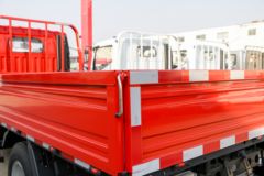 东风 多利卡D6-N 锐能版 140马力 4.13米单排栏板轻卡(国六)(EQ1070S3CDF)