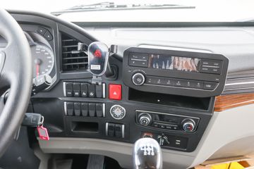 �й�����HOWO ͳ˧ 160���� 4X2 4.15����س�(����)(ZZ5047XLCH3315F145)ͼƬ