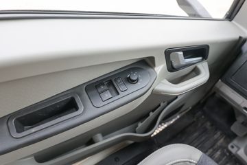 �й�����HOWO ͳ˧ 160���� 4X2 4.15����س�(����)(ZZ5047XLCH3315F145)ͼƬ