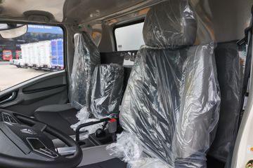 �й�����HOWO ͳ˧ 160���� 4X2 4.15����س�(����)(ZZ5047XLCH3315F145)ͼƬ