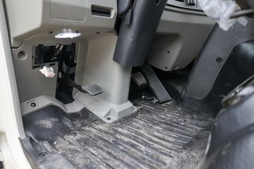 �й�����HOWO ͳ˧ 160���� 4X2 4.15����س�(����)(ZZ5047XLCH3315F145)ͼƬ