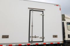 中国重汽HOWO 统帅 160马力 4X2 4.15米冷藏车(国六)(ZZ5047XLCH3315F145)