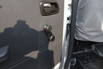 ������Խ��X3 PLUS 2022�� �콢�� 1.6L ���� 122���� 2.55��˫������΢��(����)(SC1034NAS6B1)ͼƬ