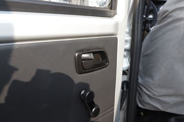 ������Խ��X3 PLUS 2022�� �콢�� 1.6L ���� 122���� 2.55��˫������΢��(����)(SC1034NAS6B1)ͼƬ