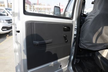 ������Խ��X3 PLUS 2022�� �콢�� 1.6L ���� 122���� 2.55��˫������΢��(����)(SC1034NAS6B1)ͼƬ