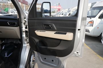 ������Խ��X3 PLUS 2022�� �콢�� 1.6L ���� 122���� 2.55��˫������΢��(����)(SC1034NAS6B1)ͼƬ