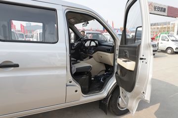 ������Խ��X3 PLUS 2022�� �콢�� 1.6L ���� 122���� 2.55��˫������΢��(����)(SC1034NAS6B1)ͼƬ