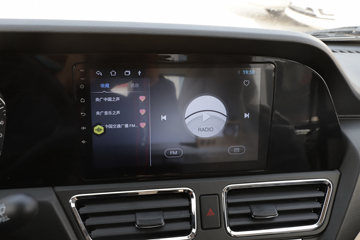 ������Խ��X3 PLUS 2022�� �콢�� 1.6L ���� 122���� 2.55��˫������΢��(����)(SC1034NAS6B1)ͼƬ