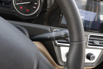 ������Խ��X3 PLUS 2022�� �콢�� 1.6L ���� 122���� 2.55��˫������΢��(����)(SC1034NAS6B1)ͼƬ