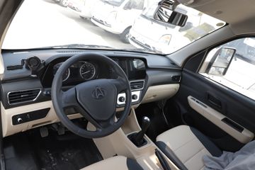 ������Խ��X3 PLUS 2022�� �콢�� 1.6L ���� 122���� 2.55��˫������΢��(����)(SC1034NAS6B1)ͼƬ