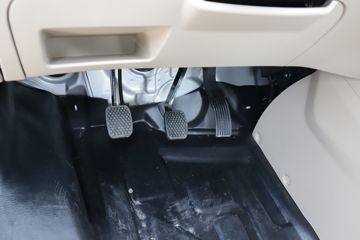 ������Խ��X3 PLUS 2022�� �콢�� 1.6L ���� 122���� 2.55��˫������΢��(����)(SC1034NAS6B1)ͼƬ