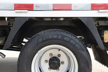 ������Խ��X3 PLUS 2022�� �콢�� 1.6L ���� 122���� 2.55��˫������΢��(����)(SC1034NAS6B1)ͼƬ