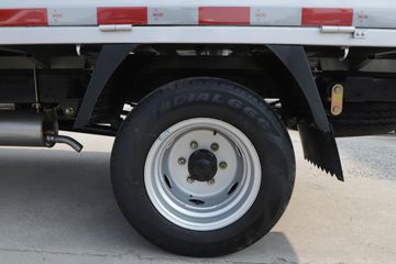 ������Խ��X3 PLUS 2022�� �콢�� 1.6L ���� 122���� 2.55��˫������΢��(����)(SC1034NAS6B1)ͼƬ