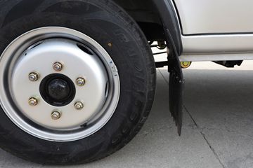 ������Խ��X3 PLUS 2022�� �콢�� 1.6L ���� 122���� 2.55��˫������΢��(����)(SC1034NAS6B1)ͼƬ