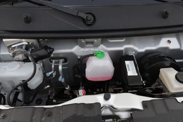 ������Խ��X3 PLUS 2022�� �콢�� 1.6L ���� 122���� 2.55��˫������΢��(����)(SC1034NAS6B1)ͼƬ