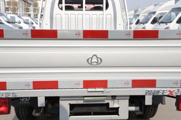 ������Խ��X3 PLUS 2022�� �콢�� 1.6L ���� 122���� 2.55��˫������΢��(����)(SC1034NAS6B1)ͼƬ