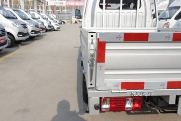 ������Խ��X3 PLUS 2022�� �콢�� 1.6L ���� 122���� 2.55��˫������΢��(����)(SC1034NAS6B1)ͼƬ