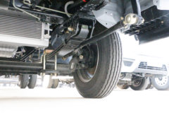 欧铃汽车 金利卡II 豪华版 2.0L 150马力 汽油 4.1米单排厢式轻卡(国六)(ZB5032XXYKDD2L)