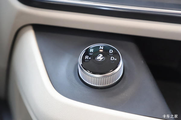 东风柳汽 乘龙H5V 270马力AMT自动档