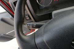 欧铃汽车 M7 200马力 5.33米排半栏板载货车(国六)(ZB1140UPF5L)