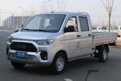 北汽制造 鲸卡T6 豪华版 2.0L 133马力 汽油 2.45米双排栏板微卡(国六)(BAW1030PAB5)