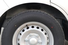 北汽制造 鲸卡T6 豪华版 2.0L 133马力 汽油 2.45米双排栏板微卡(国六)(BAW1030PAB5)