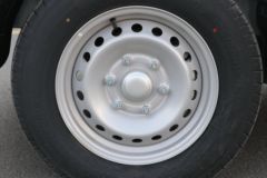 北汽制造 鲸卡T6 豪华版 2.0L 133马力 汽油 2.45米双排栏板微卡(国六)(BAW1030PAB5)