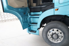 北奔 奔马重卡 560马力 6X4 AMT牵引车(ND4250BD5J7Z02)