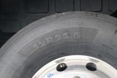 北奔 奔马重卡 560马力 6X4 AMT牵引车(ND4250BD5J7Z02)