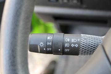 һ������ ��ž���3ϵ 130���� 4X2 3.52����ж��(����)ͼƬ