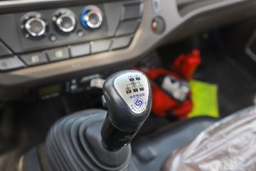 ���� ����M6 ������ 190���� 5.33�������ػ���(����)(KMC1162A420P6)ͼƬ