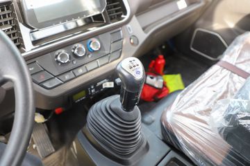 ���� ����M6 ������ 190���� 5.33�������ػ���(����)(KMC1162A420P6)ͼƬ