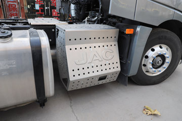 ���� �����K7�ؿ� 560���� 6X4 AMT�Զ���ǣ����(����)(�ٱ�2.85)(HFC4252P1K8E33KS)ͼƬ