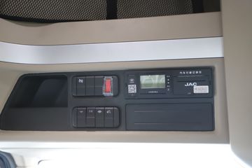 ���� �����V7�ؿ� 560���� 6X4 AMT�Զ�����ͷǣ����(����)(�ٱ�2.73)(HFC4253C1K7E45KS)ͼƬ