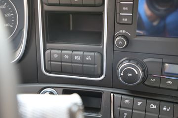 ���� �����V7�ؿ� 560���� 6X4 AMT�Զ�����ͷǣ����(����)(�ٱ�2.73)(HFC4253C1K7E45KS)ͼƬ