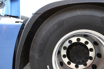 ���� �����V7�ؿ� 560���� 6X4 AMT�Զ�����ͷǣ����(����)(�ٱ�2.73)(HFC4253C1K7E45KS)ͼƬ