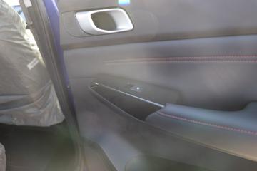 ���� ������ 2023�� ��Ӣ�� 2.0L���� 163���� �ֶ����� ����˫��Ƥ��ͼƬ