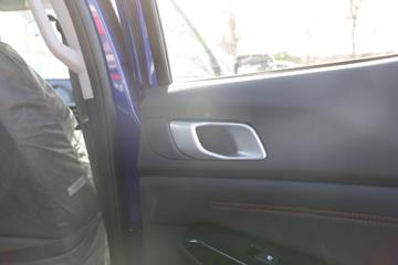 ���� ������ 2023�� ��Ӣ�� 2.0L���� 163���� �ֶ����� ����˫��Ƥ��ͼƬ