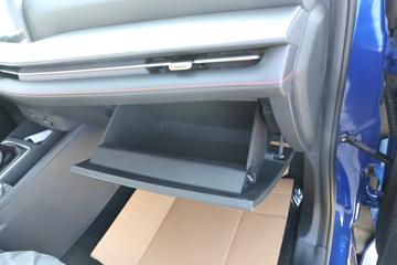 ���� ������ 2023�� ��Ӣ�� 2.0L���� 163���� �ֶ����� ����˫��Ƥ��ͼƬ