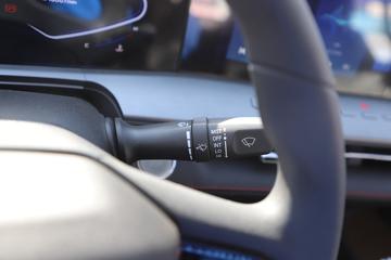 ���� ������ 2023�� ��Ӣ�� 2.0L���� 163���� �ֶ����� ����˫��Ƥ��ͼƬ