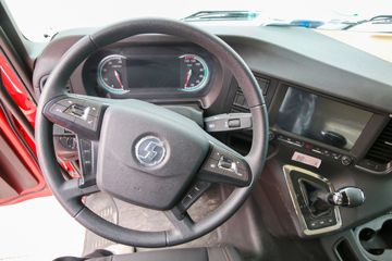 �����ؿ� ����M6000 ݼӢ�� 300���� 4X2 AMT�Զ�����դʽ�ػ���ͼƬ