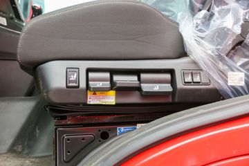 �����ؿ� ����M6000 ݼӢ�� 300���� 4X2 AMT�Զ�����դʽ�ػ���ͼƬ