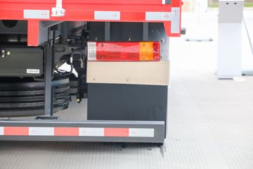 �����ؿ� ����M6000 ݼӢ�� 300���� 4X2 AMT�Զ�����դʽ�ػ���ͼƬ