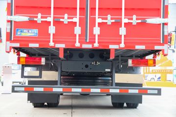 �����ؿ� ����M6000 ݼӢ�� 300���� 4X2 AMT�Զ�����դʽ�ػ���ͼƬ