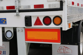 德龙X6000&nbsp;牵引车上装                                                图片