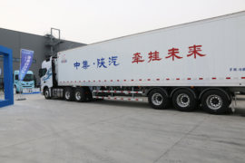 德龙X6000&nbsp;牵引车上装                                                图片